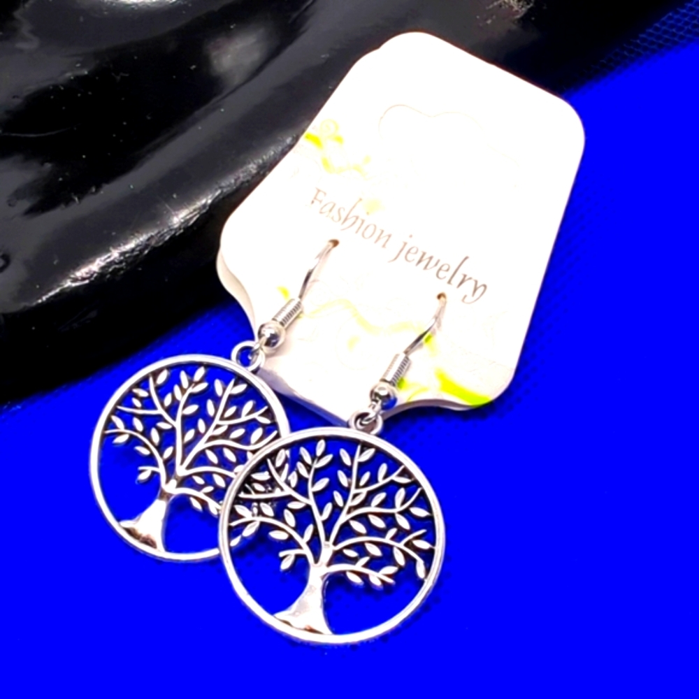 ✳️Tree of Life Earrings Silver NWT